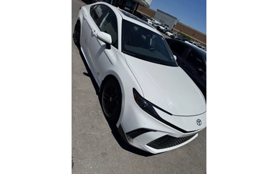 toyota-camry - 1