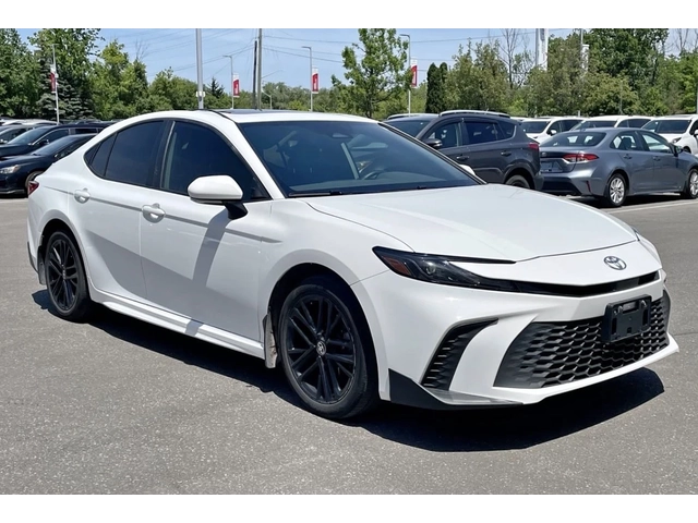 Toyota Camry HYBRID SE UPGRADE * AWD * CARFAX * BLIND SPOT - автомобили, коли, обяви за нови и употребявани 0