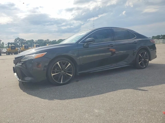 Toyota Camry - автомобили, коли, обяви за нови и употребявани 0