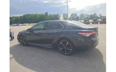 toyota-camry - 1