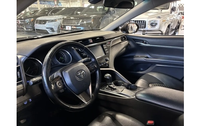 Toyota Camry SE - автомобили, коли, обяви за нови и употребявани 10