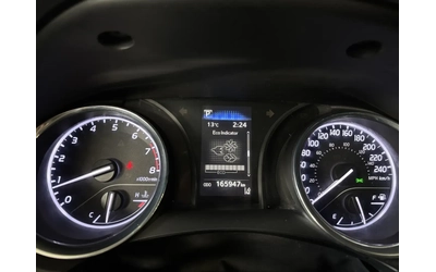 Toyota Camry SE - автомобили, коли, обяви за нови и употребявани 16