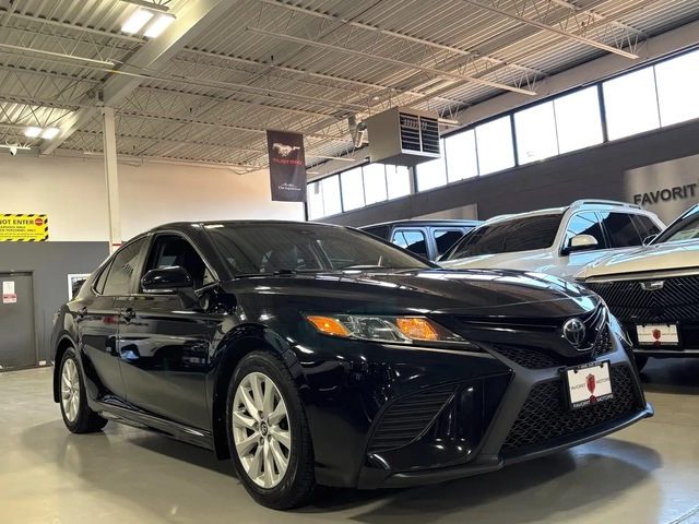 Toyota Camry SE - автомобили, коли, обяви за нови и употребявани 1