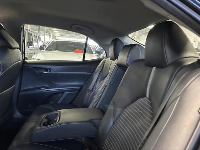 Toyota Camry SE - автомобили, коли, обяви за нови и употребявани 6