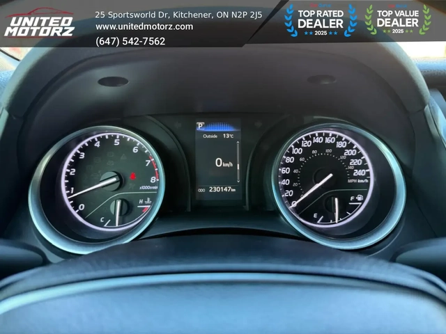 Toyota Camry SE FWD* * * SAFETY CERTIFIED* * * Toyota Safety Se - автомобили, коли, обяви за нови и употребявани 10