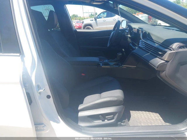 Toyota Camry 2026 TOYOTA CAMRY XSE - автомобили, коли, обяви за нови и употребявани 4