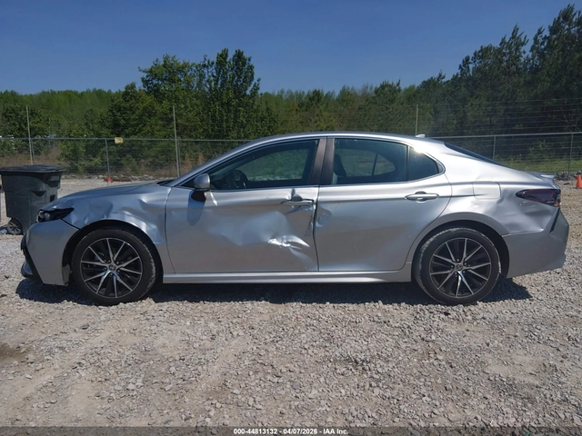 Toyota Camry 2022 TOYOTA CAMRY SE - автомобили, коли, обяви за нови и употребявани 13