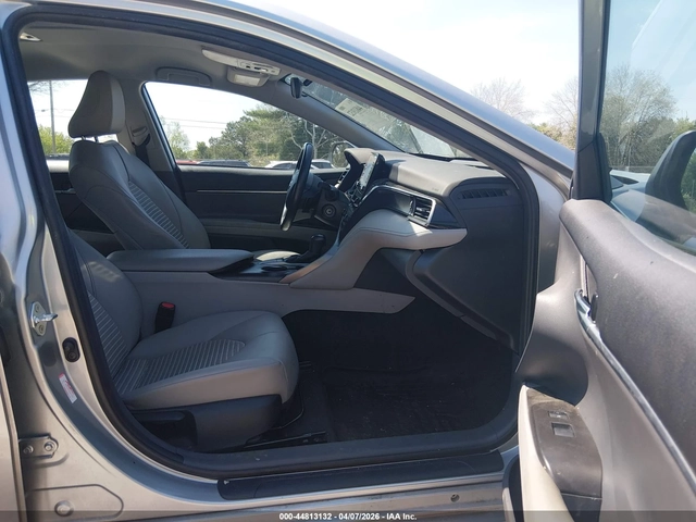 Toyota Camry 2022 TOYOTA CAMRY SE - автомобили, коли, обяви за нови и употребявани 4