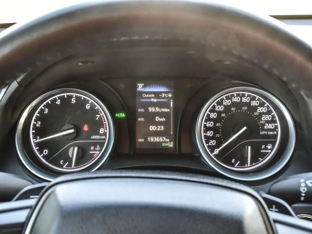 Toyota Camry Hybrid SE| Подгрев| Камера| CruiseControl - автомобили, коли, обяви за нови и употребявани 6