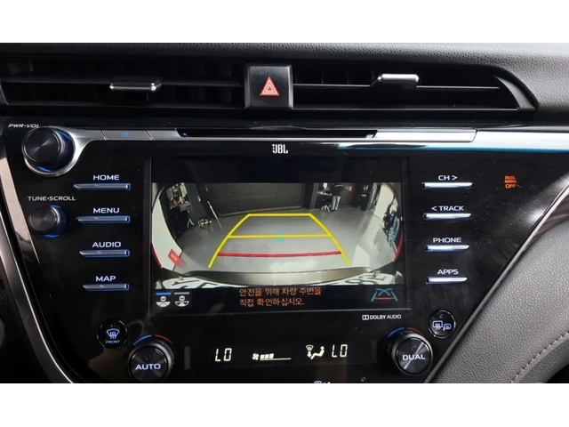 Toyota Camry 2.5* Pano* Lane Assist* Крайна цена* - автомобили, коли, обяви за нови и употребявани 13