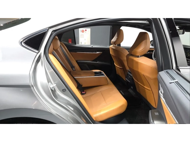 Toyota Camry Hybrid |  XLE PREMIUM | ОБДУХ| 360 CAM | HEAD UP - автомобили, коли, обяви за нови и употребявани 15