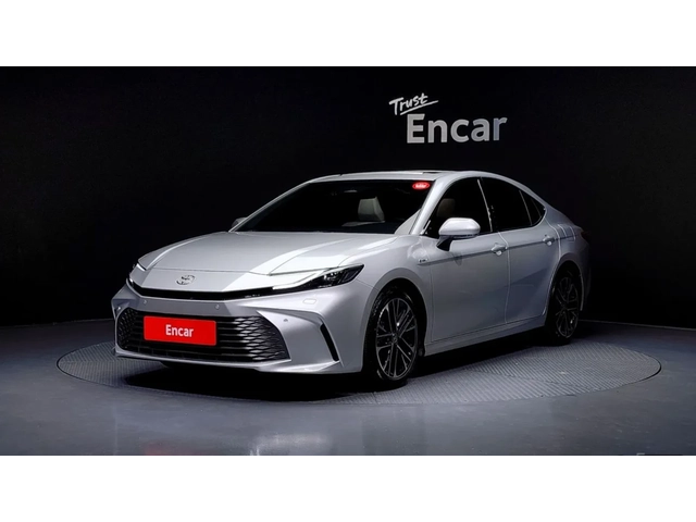 Toyota Camry Hybrid | ОБДУХ | DISTRONIC - автомобили, коли, обяви за нови и употребявани 0
