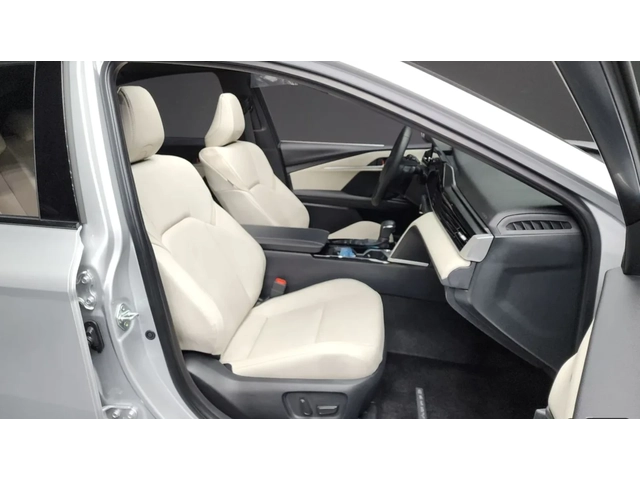 Toyota Camry Hybrid | ОБДУХ | DISTRONIC - автомобили, коли, обяви за нови и употребявани 10