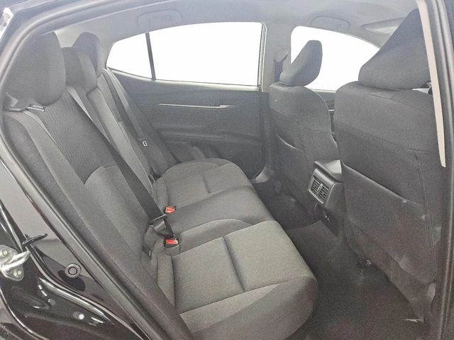Toyota Camry - автомобили, коли, обяви за нови и употребявани 9