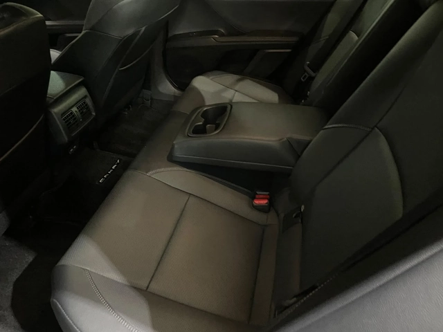 Toyota Camry 2.5 XLE ! Hybrid ! - автомобили, коли, обяви за нови и употребявани 11