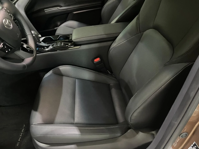 Toyota Camry 2.5 XLE ! Hybrid ! - автомобили, коли, обяви за нови и употребявани 6