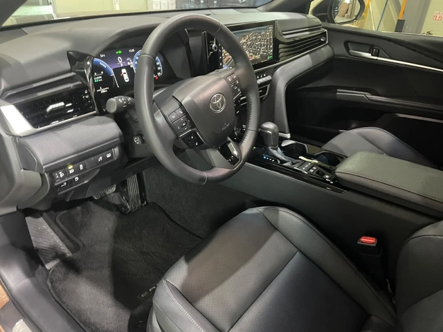 Toyota Camry 2.5 XLE ! Hybrid ! - автомобили, коли, обяви за нови и употребявани 7