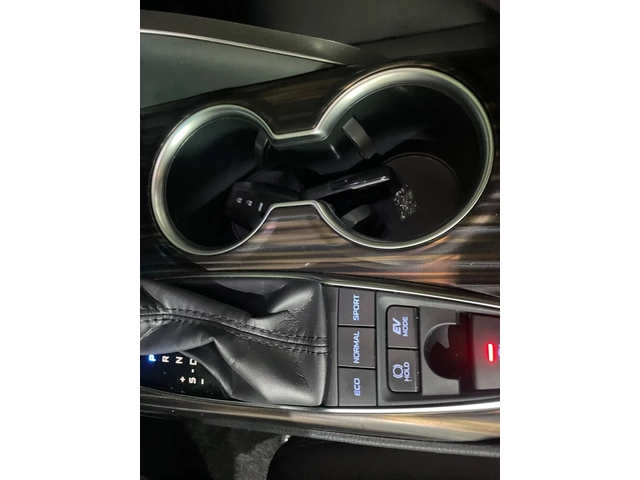 Toyota Camry 2.5 XLE ! Hybrid ! - автомобили, коли, обяви за нови и употребявани 14