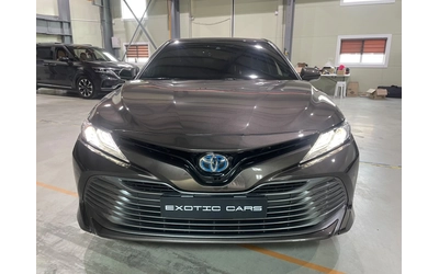 toyota-camry - 1