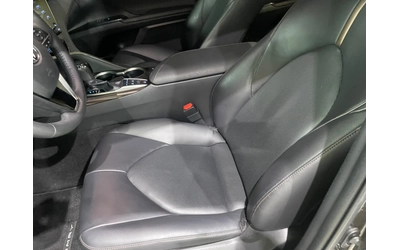 Toyota Camry 2.5 XLE ! Hybrid ! - автомобили, коли, обяви за нови и употребявани 6