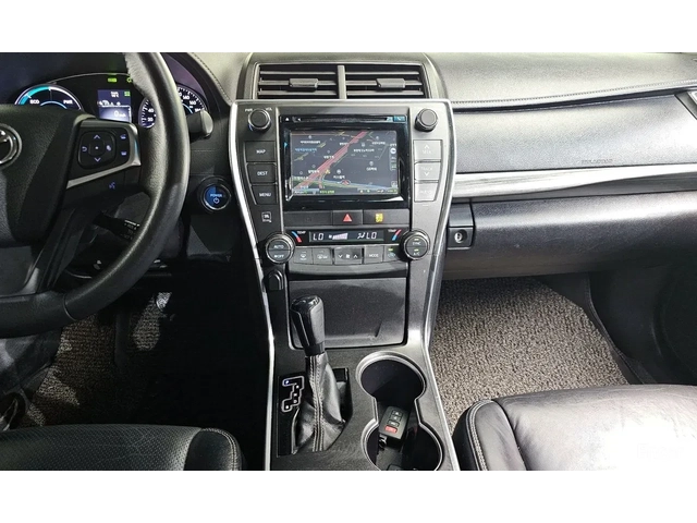 Toyota Camry 2.5 Hybrid XLE| Automatic| Кожа| JBL Premium - автомобили, коли, обяви за нови и употребявани 6
