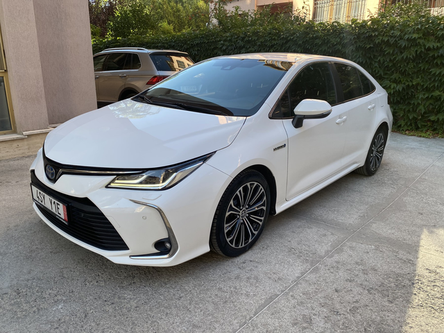 Toyota Corolla 1.5 (103 кс) 4WD CVT - автомобили, коли, обяви за нови и употребявани 0