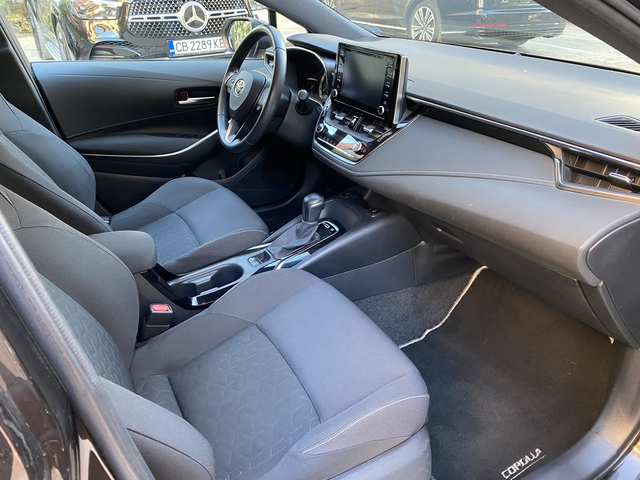 Toyota Corolla 1.8 HYBRID/ Българска в Гранция! - автомобили, коли, обяви за нови и употребявани 10