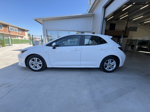 Toyota Corolla 1.8 HYBRID Dynamic Bussines - автомобили, коли, обяви за нови и употребявани 4