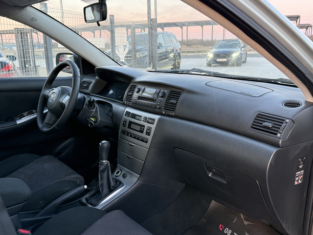 Toyota Corolla 2.0D* 2008г* Топ Състояние* 184.000КМ* - автомобили, коли, обяви за нови и употребявани 8