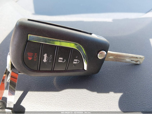 Toyota Corolla 2.0L I-4 DI, DOHC, VVT, 169HP Front Wheel Drive - автомобили, коли, обяви за нови и употребявани 10