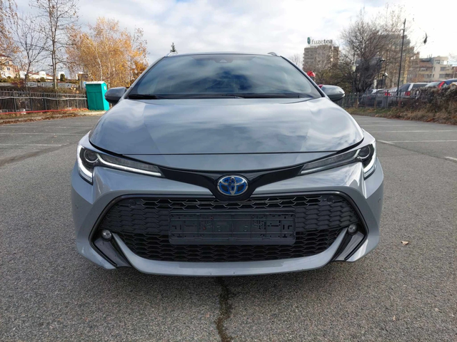 Toyota Corolla 2, 0i HIBRYD+ ТЕГЛИЧ - автомобили, коли, обяви за нови и употребявани 1