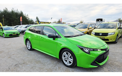 Toyota Corolla 1.8Hybrid* ГОТОВА ЗА ТАКСИ - автомобили, коли, обяви за нови и употребявани 10