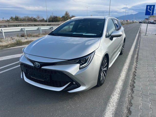 Toyota Corolla 1.8 HYBRID - автомобили, коли, обяви за нови и употребявани 1