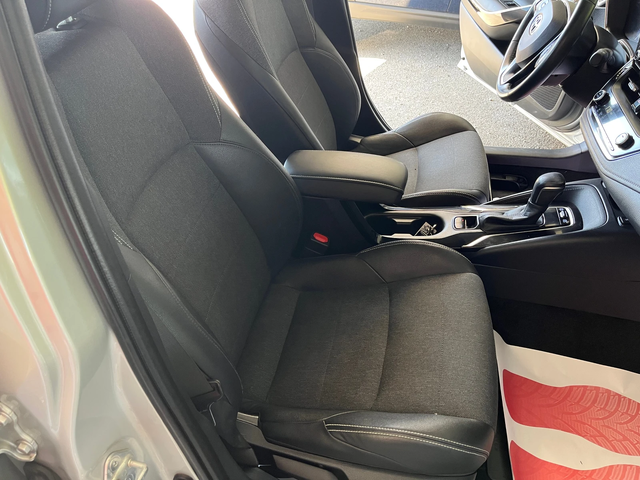 Toyota Corolla 1.8 HYBRID - автомобили, коли, обяви за нови и употребявани 7