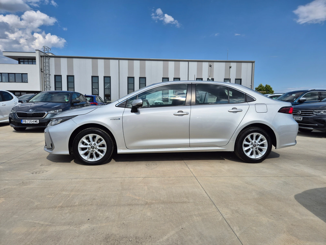 Toyota Corolla EXECUTIVE 1.8 HYBRID A/T= B- ГАРАНЦИЯ - автомобили, коли, обяви за нови и употребявани 1