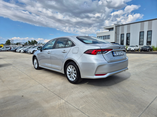 Toyota Corolla EXECUTIVE 1.8 HYBRID A/T= B- ГАРАНЦИЯ - автомобили, коли, обяви за нови и употребявани 2