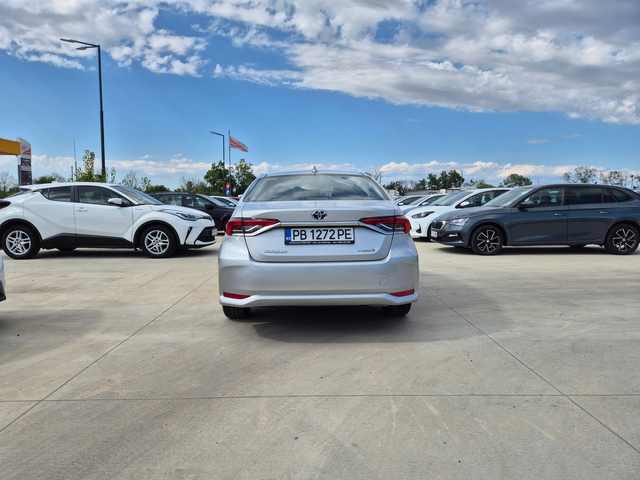 Toyota Corolla EXECUTIVE 1.8 HYBRID A/T= B- ГАРАНЦИЯ - автомобили, коли, обяви за нови и употребявани 3