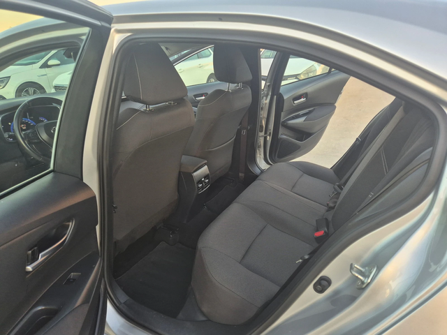 Toyota Corolla EXECUTIVE= КАМЕРА 1.6 M/T - автомобили, коли, обяви за нови и употребявани 11