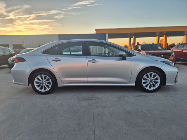 Toyota Corolla EXECUTIVE= КАМЕРА 1.6 M/T - автомобили, коли, обяви за нови и употребявани 5