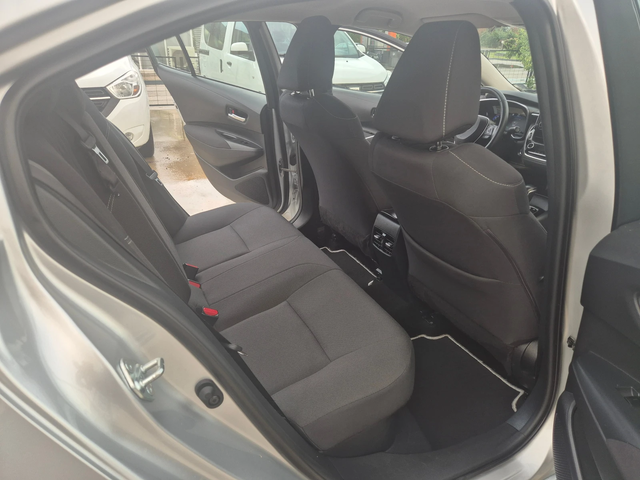 Toyota Corolla EXECUTIVE 1.8 HYBRID A/T - автомобили, коли, обяви за нови и употребявани 9