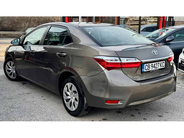 Toyota Corolla 1.4D4D 90кс / Обслужена - автомобили, коли, обяви за нови и употребявани 3