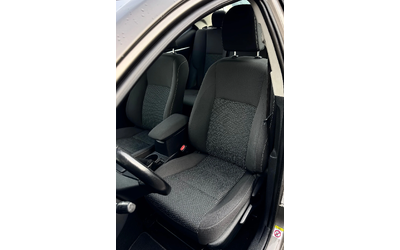 Toyota Corolla 1.4D4D 90кс / Обслужена - автомобили, коли, обяви за нови и употребявани 8