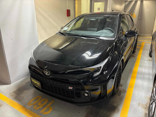 Toyota Corolla GR Core Manual - автомобили, коли, обяви за нови и употребявани 0