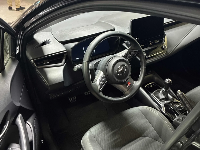 Toyota Corolla GR Core Manual - автомобили, коли, обяви за нови и употребявани 7