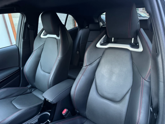 Toyota Corolla GR-2.0Hybrid FULL Гаранция! - автомобили, коли, обяви за нови и употребявани 10