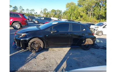 Toyota Corolla GR CORE - автомобили, коли, обяви за нови и употребявани 12