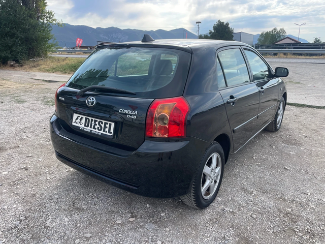 Toyota Corolla 1.4D4D-90-AVTOMAT-ITALIA - автомобили, коли, обяви за нови и употребявани 8