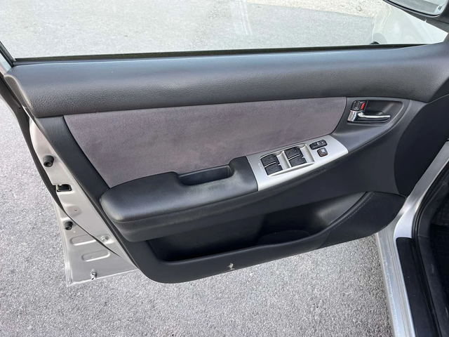 Toyota Corolla 1.4I 97кс КЛИМАТРОНИК - автомобили, коли, обяви за нови и употребявани 6