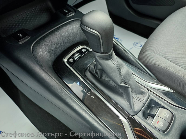 Toyota Corolla 4-вр. Седан 121к.с. Хибрид - автомобили, коли, обяви за нови и употребявани 13