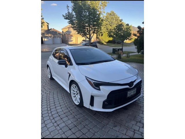 Toyota Corolla GR * CARFAX * АВТО КРЕДИТ * - автомобили, коли, обяви за нови и употребявани 1